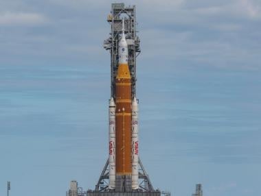 НАСА отложи мисията за кацане на Луната