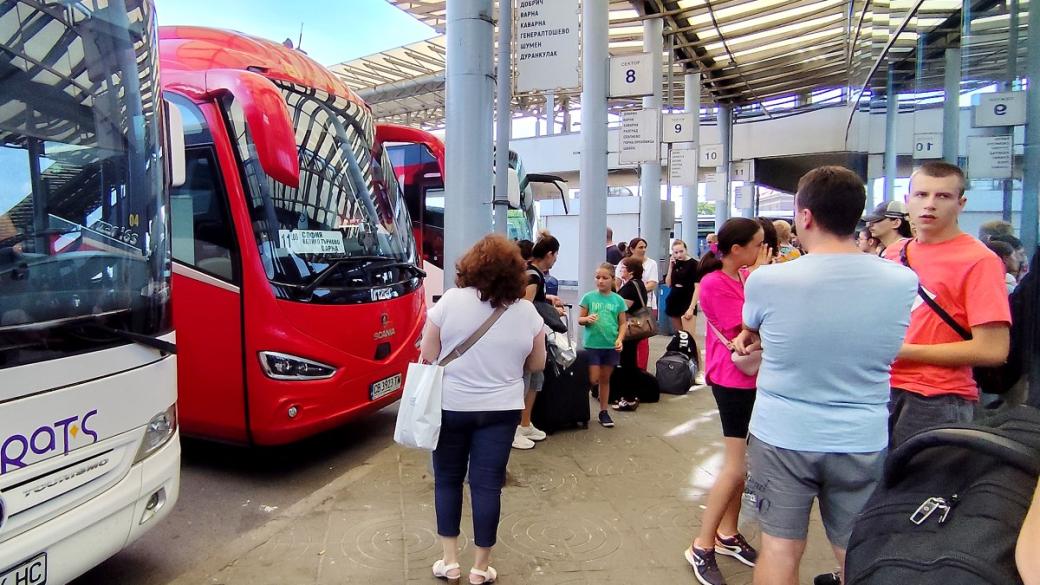 Синдикати, бизнес и общини не са доволни от транспортния закон