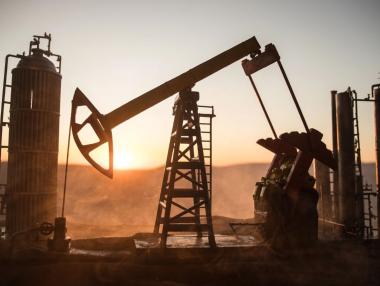 Петролът не спира да расте заради войната в Близкия Изток