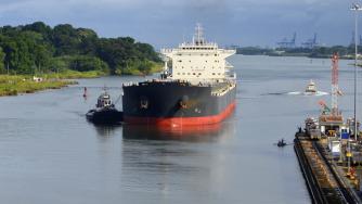 Продължителна блокада на Ормузкия проток ще удари икономически ЕС