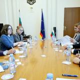 БДЖ подписва за още 91 германски вагона втора ръка „до дни“