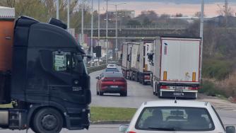 МФ няма да плати за опразнения частен ТИР паркинг в Русе