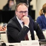 Еврокомисията съветва държавите членки да намалят данъците на горивата