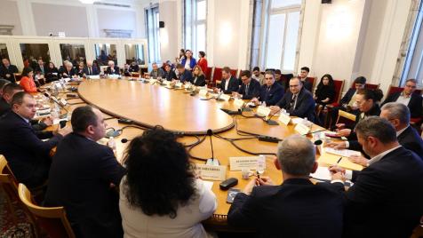 Ресорната комисия прие удължаването на „погрешно изчисления“ Бюджет 2025