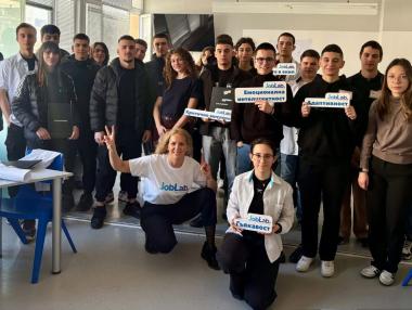 Силен старт на програмата за умения на бъдещето Job Lab на Vivacom
