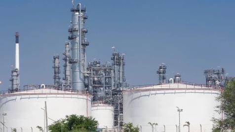 Как работи Стратегическият петролен резерв и защо САЩ го използват сега