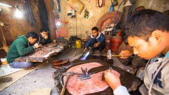 Работниците от трети страни – колко и откъде?