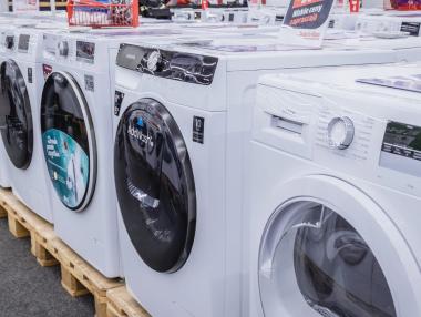 Вечерни новини: Повторно удължаване на Бюджет 2025; По-високите екотакси убиват конкуренцията