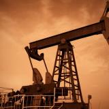 Петролът поевтиня след петролната сделка на Ирак с кюрдите