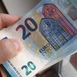 България е сред европейските лидери по нарастване на заплатите (Графика)