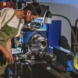 Забавянето на износа в промишлените райони на България продължава