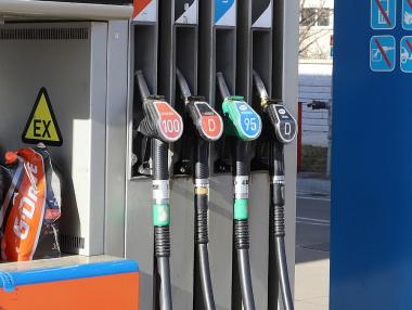 Горивата пред прага на държавната помощ: Дизелът стигна 1.59 евро за литър