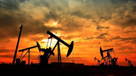 Цената на петрола падна с близо 5% след заявката на Тръмп за преговори с Иран