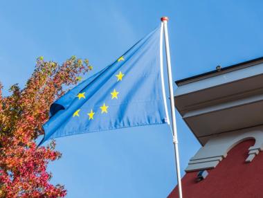 ЕС пренасочва 35 млрд. евро от кохезионната политика към отбрана и технологии