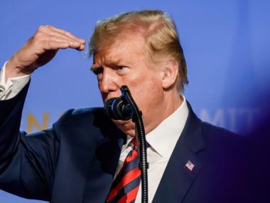 Тръмп удължи срока за мирно споразумение с Иран след разпродажбите на Уолстрийт