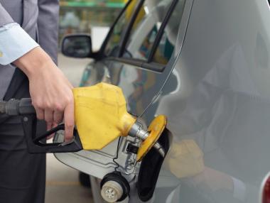 „Труден период“: Цените на бензина в САЩ вече чупят рекорди