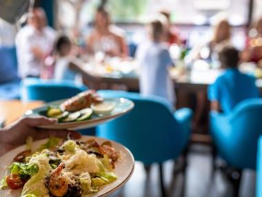 „Абсолютно необосновано“: Ресторантьорите няма да получат исканото 9% ДДС