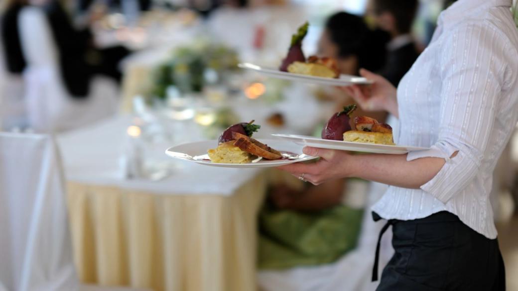 Вечерни новини: Без по-нисък ДДС за ресторантьори; Предстои разрешение за строеж на нов лот от АМ „Хемус“