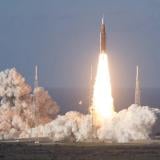 Започна най-далечното пътуване в историята: Астронавти поеха към Луната след 50-годишна пауза