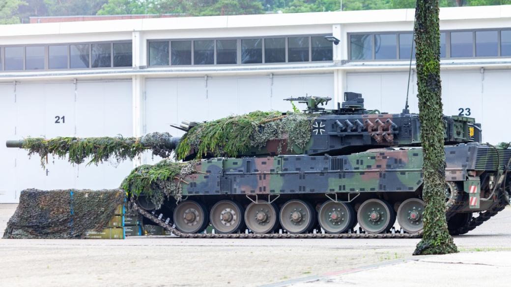 Шепа гиганти доминират оръжейната индустрия в света (графика)