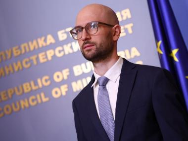 Бюджетният дефицит набъбна до 1.5 млрд. евро към март