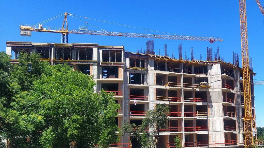 Седмични новини: Охлаждане при ипотеките; Разрешение за нов лот на „Хемус“