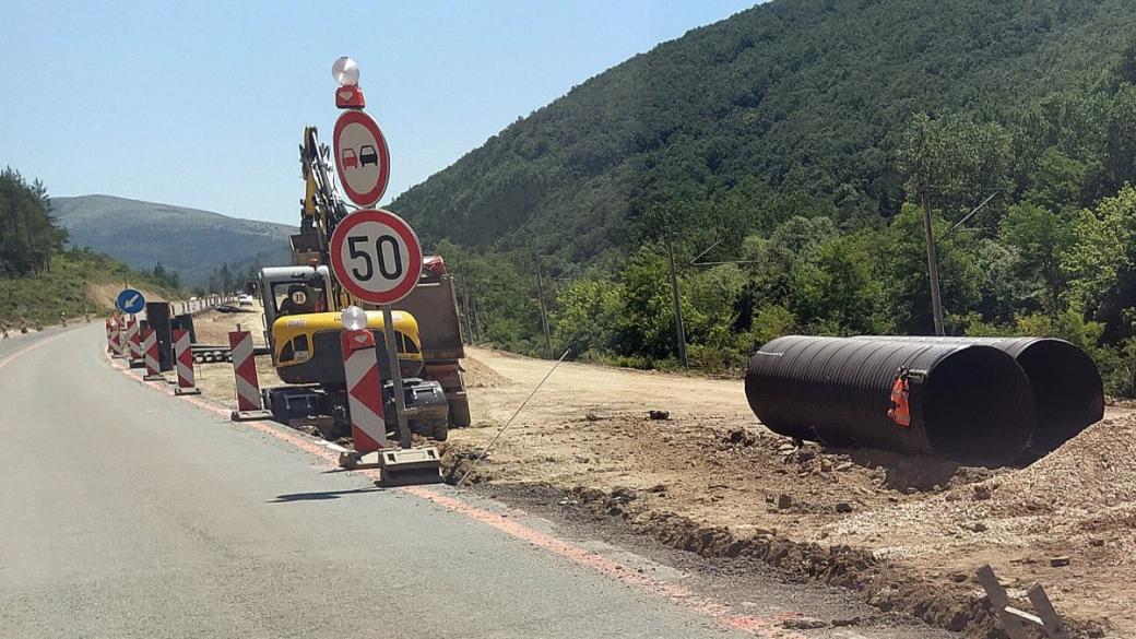 МРРБ направи важна стъпка за ремонта на дублиращия път на „Хемус“