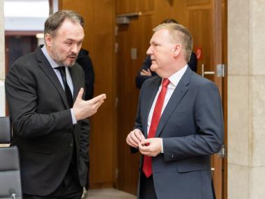 ЕС предупреждава правителствата да не превръщат енергийната криза в бюджетна