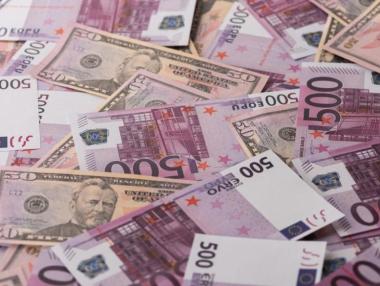 Вечерни новини: Невидимият капитал в банките; Българската следа в новия пробив на Netflix