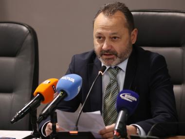 МРРБ спира парите за пътна помощ: Услугата отива на пазара