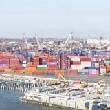 Ще успеят ли корабните компании да излязат от Ормузкия капан?