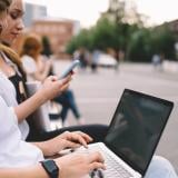 Край на анонимния достъп за деца: ЕС ще проверява възрастта в социалните мрежи