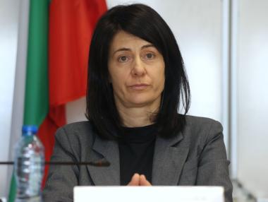 Българите са се запасили с 60 млн. литра скъпо гориво през март