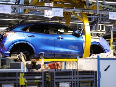 Румънската автоиндустрия в „перфектна буря“