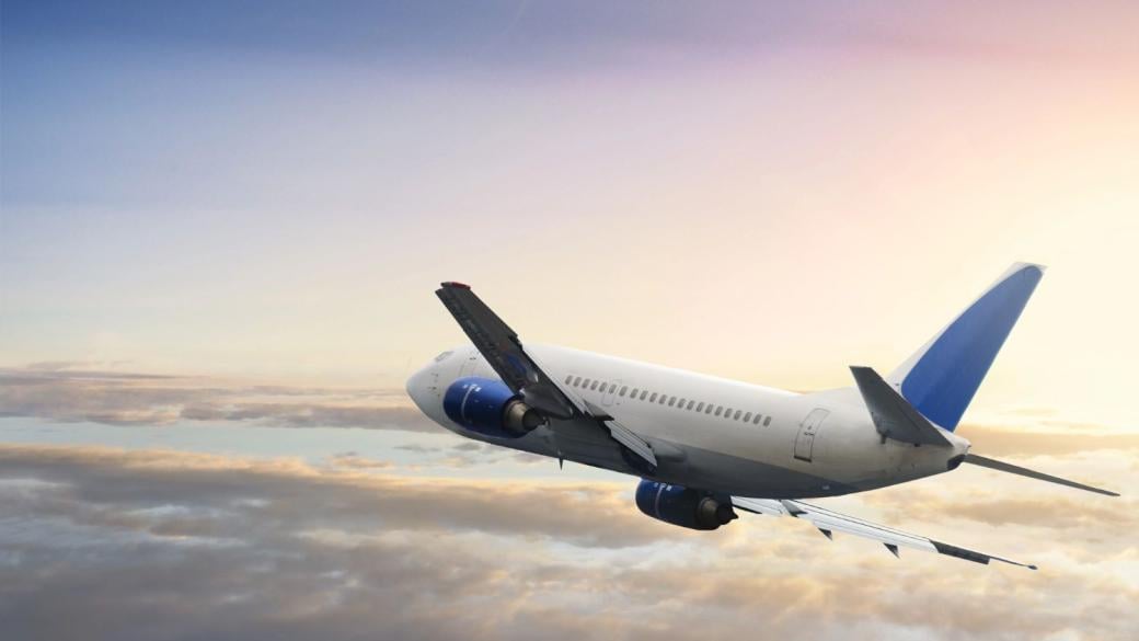 Европа има самолетно гориво само за шест седмици