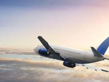 Европа има самолетно гориво само за шест седмици