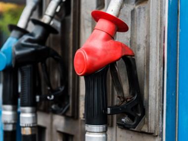 Колко са „бедните“ с коли, получили 20 евро досега?