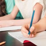 Обратно към книгите – училищата в Швеция ограничават дигиталното обучение