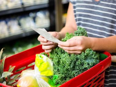 Забогатяха ли наистина българите в последните 10 години? (Таблици)