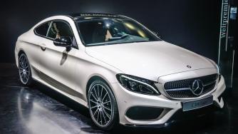 Samsung ще доставя батерии за електромобили на Mercedes-Benz