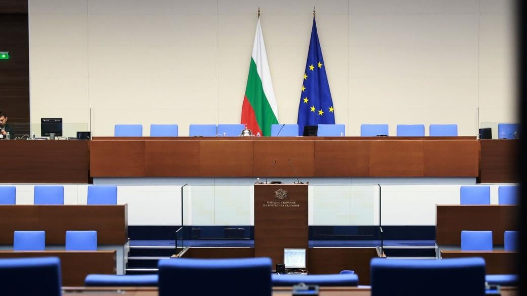 Вечерни новини: 5 партии в новия парламент; Българската Dronamics стъпва в Япония