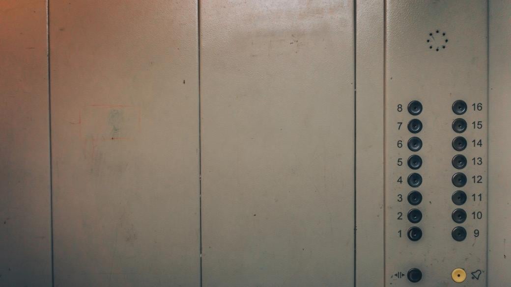 Програмата за саниране ще включва задължителен ремонт на асансьорите