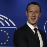 Мета съкращава 8000 работни места заради фокуса върху изкуствения интелект