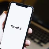 Вечерни новини: Revolut спира търговията със злато в България; ТЕЦ „AES Гълъбово“ се консервира