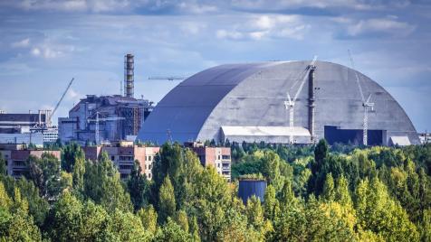 40 години след аварията в Чернобил: Русия поставя под риск ядрения обект