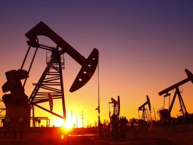 100-те долара не са определящи за перспективата пред петрола