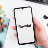 Revolut отваря първия си физически офис