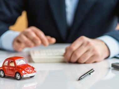 След сигнали: КФН проверява защо поскъпва „Гражданска отговорност“