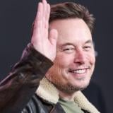 Илон Мъск ще получи милиарди, ако засели милион души на Марс