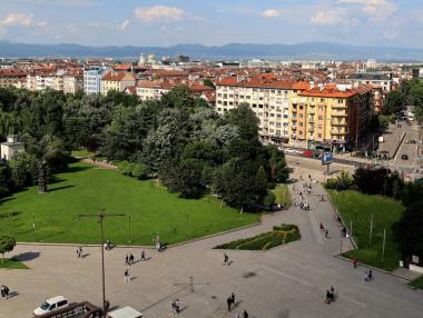 Вечерни новини: Пенсии и помощи – спасението за 25% от българите; КФН проверява „Гражданска отговорност“